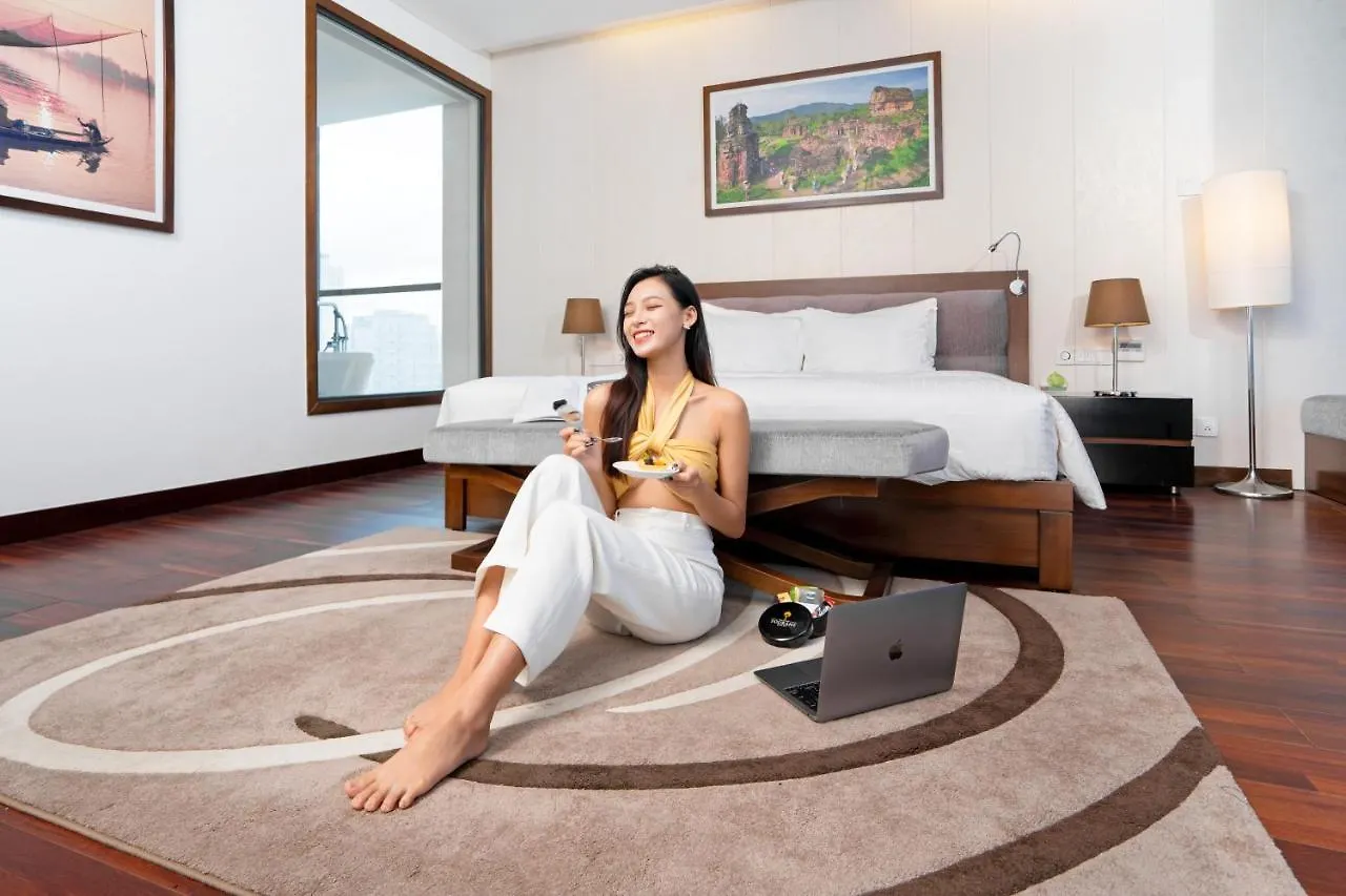 *****  Grand Tourane Hotel Da Nang Vietnam