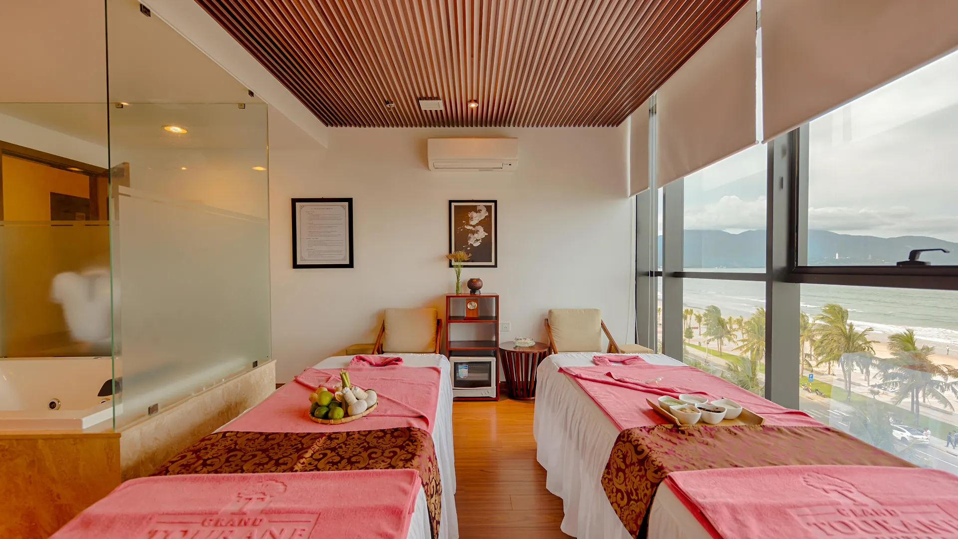 Grand Tourane Hotel Da Nang Vietnam