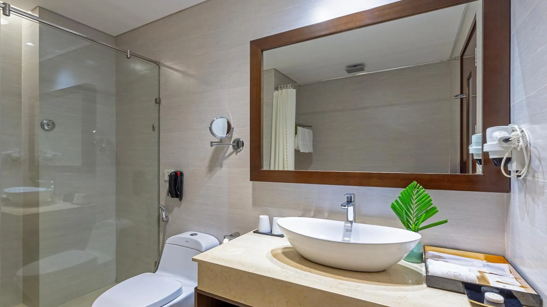 Grand Tourane Hotel Da Nang 5*,